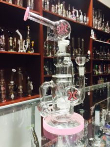 smoke-shop-head-shop-in-Kansas-City-Westport