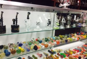 glass pipes-smoke shop KC